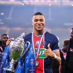 Mbappe klaagt Paris Saint-Germain aan voor onbetaalde lonen, zaak ingediend bij UEFA